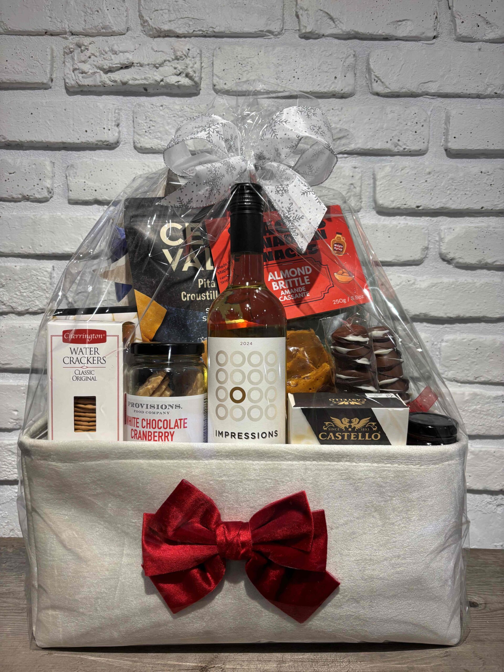 Christmas Red Bow Basket